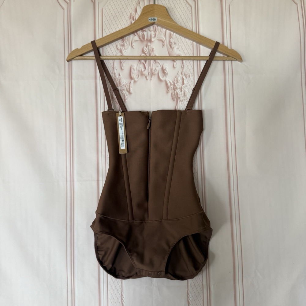 SKIMS BODY Core Sculpt WAIST CINCHER Butt Lifting Brief Jasper Size S NWT $90